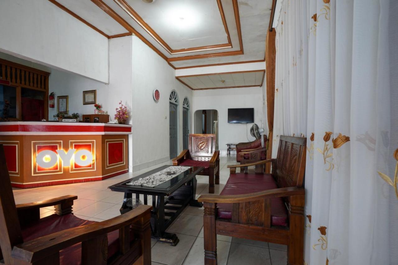 פאלמבאנג Oyo 2876 Hotel Idayu מראה חיצוני תמונה