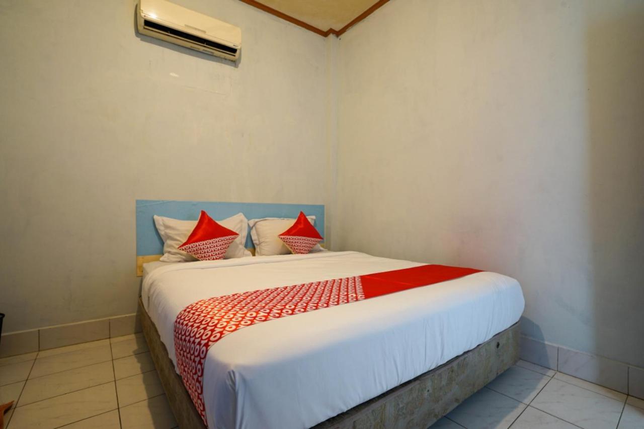 פאלמבאנג Oyo 2876 Hotel Idayu מראה חיצוני תמונה