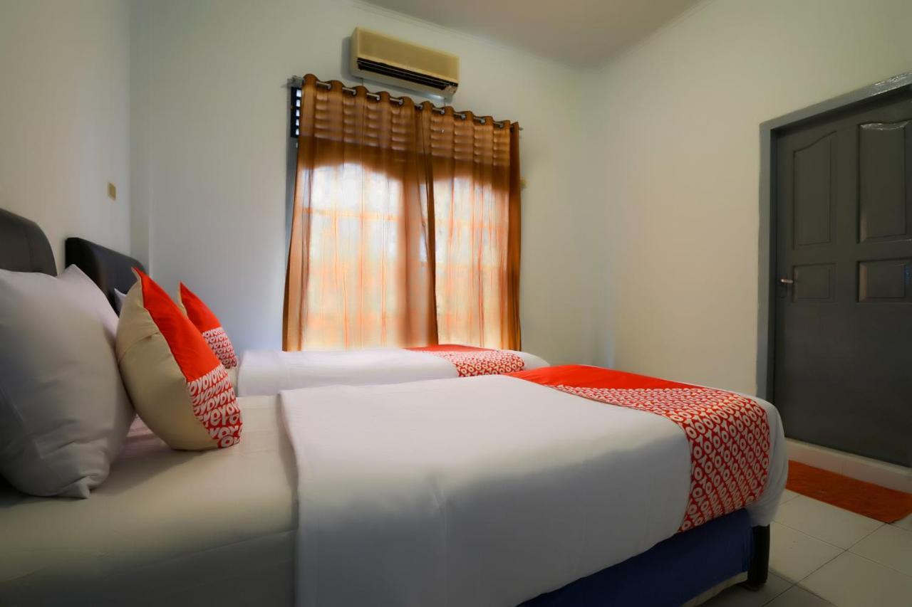 פאלמבאנג Oyo 2876 Hotel Idayu מראה חיצוני תמונה