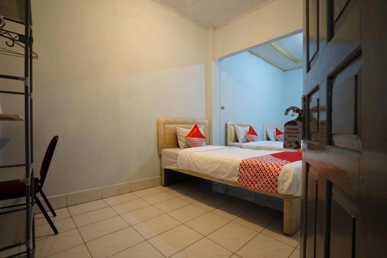 פאלמבאנג Oyo 2876 Hotel Idayu מראה חיצוני תמונה